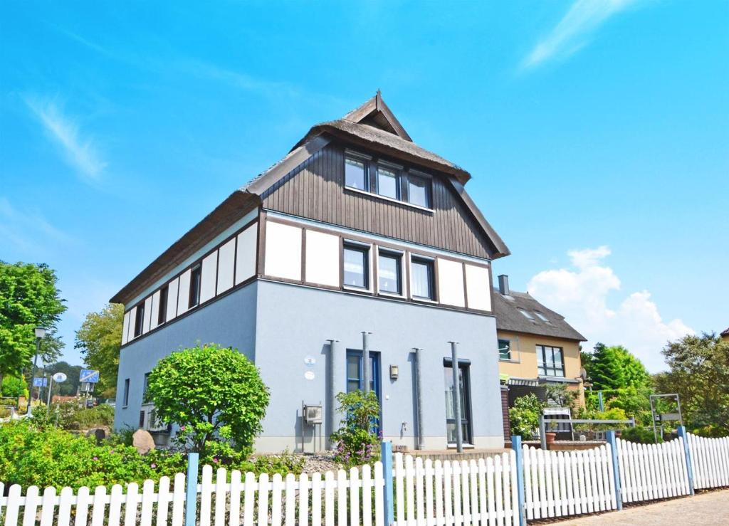 Maison de vacances Ferienhaus \ Jugendweg 36, 17459 Ostseebad Koserow