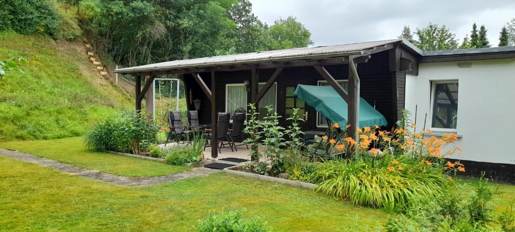 Maison de vacances Ferienhaus Jurdzinski 12 Thüringer Straße, 06628 Lengefeld