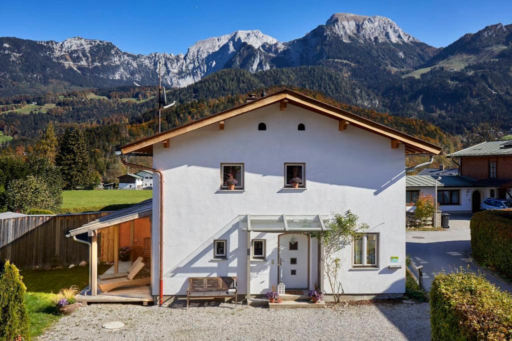 Maison de vacances Ferienhaus Kaffeesatz In der Artenreit 11, 83471 Schönau am Königssee