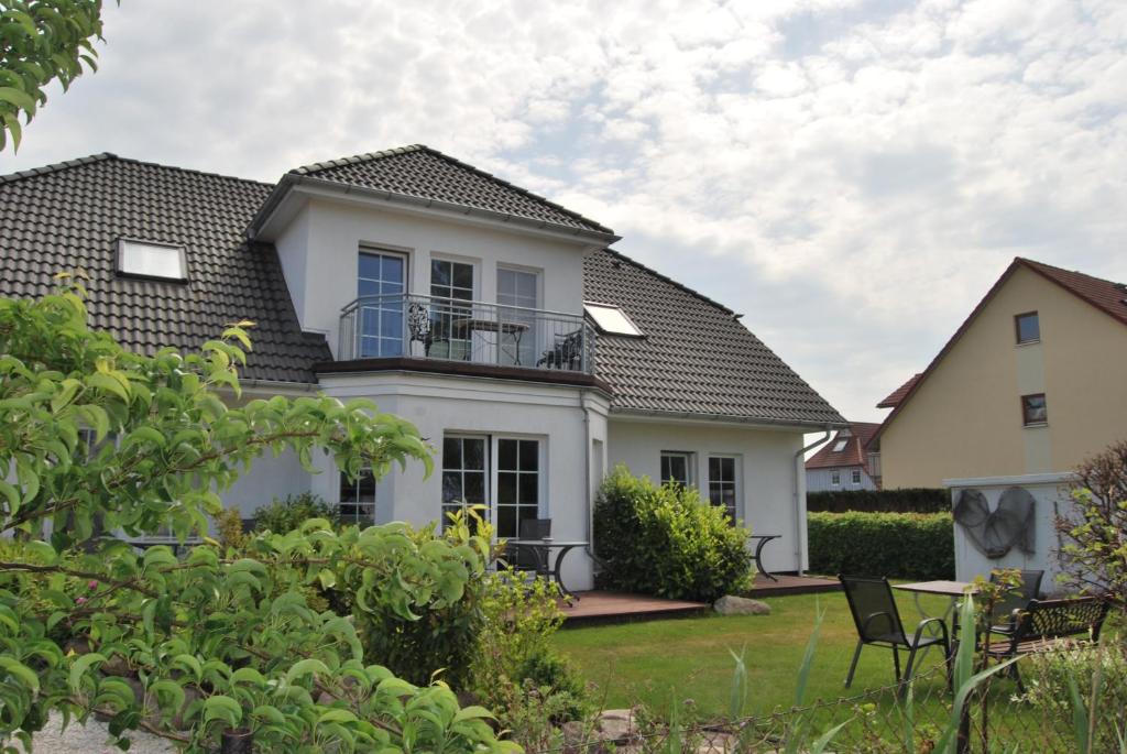 Appartements Ferienhaus Kaptein Meyer Bahnhofstraße 20, 18374 Zingst