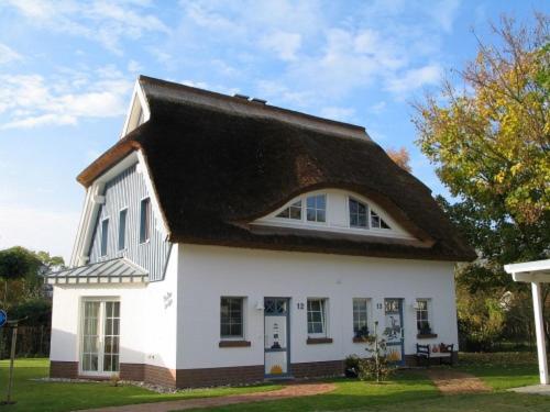 Maison de vacances Ferienhaus Likedeeler Weg 13 13 Likedeeler Weg, 18374 Zingst
