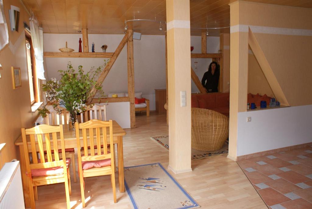 Appartements Ferienhaus Lyhs Talstraße 83, 98666 Fehrenbach