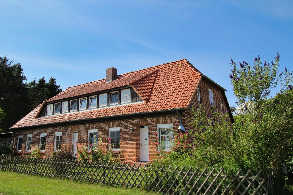 Appartements Ferienhaus Makrele von 1877 Stahlbrode 17, 18519 Stahlbrode