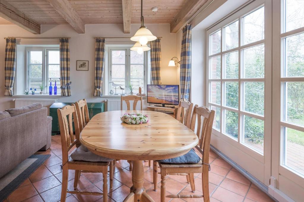 Maison de vacances Ferienhaus Marsch auf Föhr Taarepswoi 3 - Ferienhaus Marsch, 25938 Borgsum