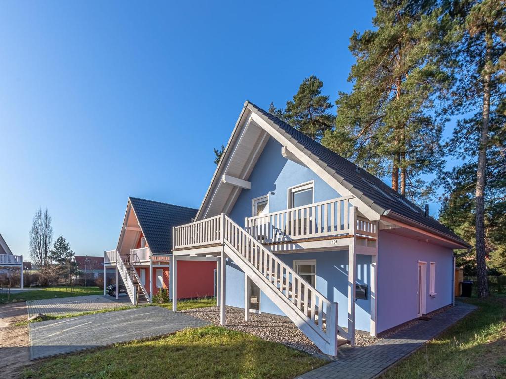 Appartements Ferienhaus Merlin Unter den Kiefern 106, 17207 Röbel