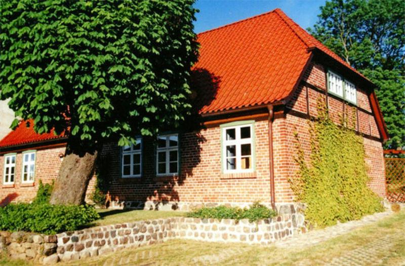 Maison de vacances Ferienhaus mit 3 Schlafräumen Neu Sommersdorf SCHW 891 Nr. 8, 17111 Sommersdorf