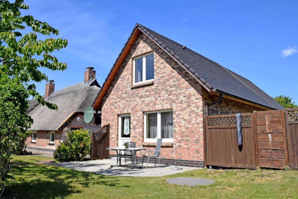 Appartements Ferienhaus mit Terrasse am Heideweg Heideweg 10, 18586 Baabe