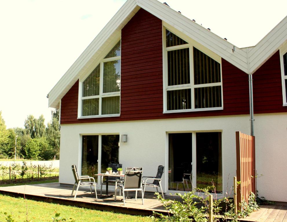 Maisons de vacances Ferienhaus Nordhorn - Auf Wolke 7 und Seeparadies Frensdorfer Ring Seepark Nr. 4, 48529 Nordhorn