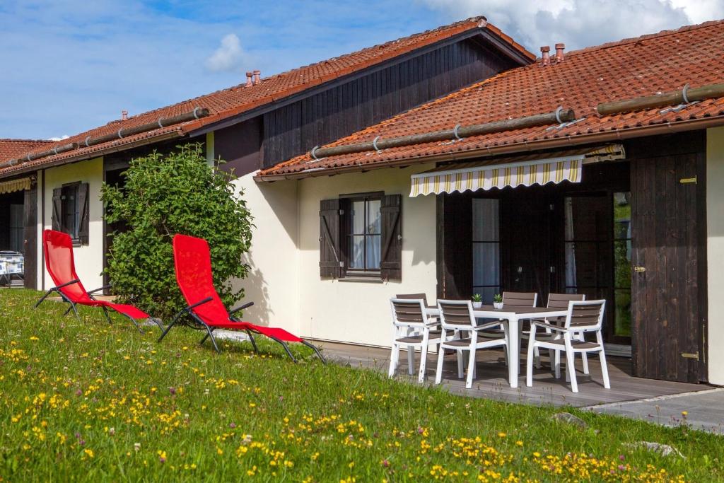 Maison de vacances Ferienhaus Nr 49, Typ E, Feriendorf Hochbergle, Allgäu Hochbergle 2, 86983 Karlsebene