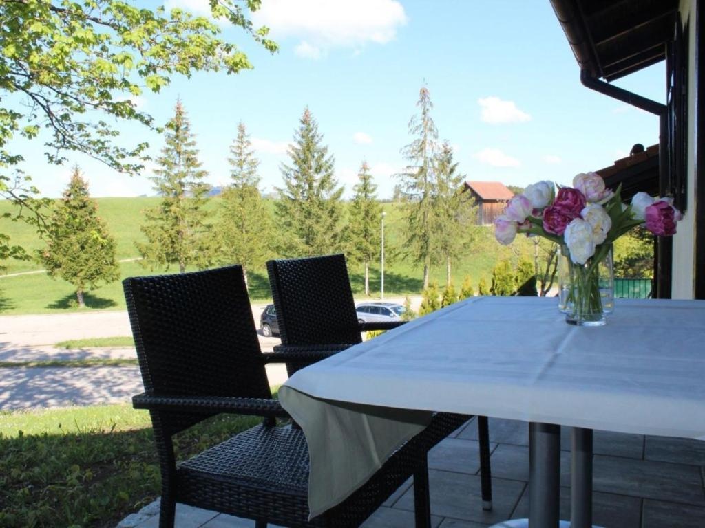 Maison de vacances Ferienhaus Nr 5, Typ A, Feriendorf Hochbergle, Allgäu Hochbergle 2, 86983 Bichel