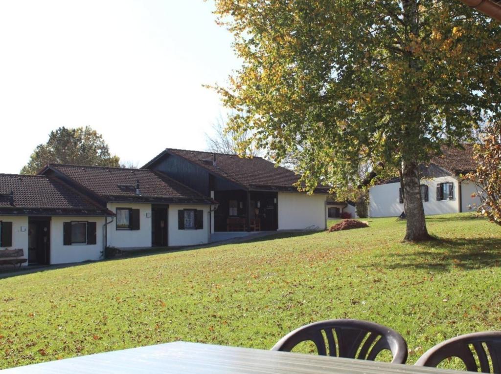 Maison de vacances Ferienhaus Nr 68, Typ A, Feriendorf Hochbergle, Allgäu Hochbergle 2, 86983 Karlsebene