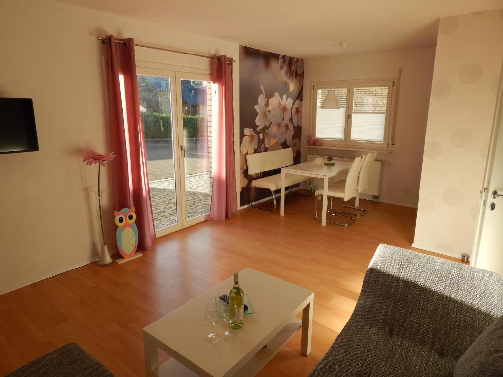 Appartement Ferienhaus Ommy Mehrwein Meerweinstraße 3a, 79361 Sasbach am Kaiserstuhl
