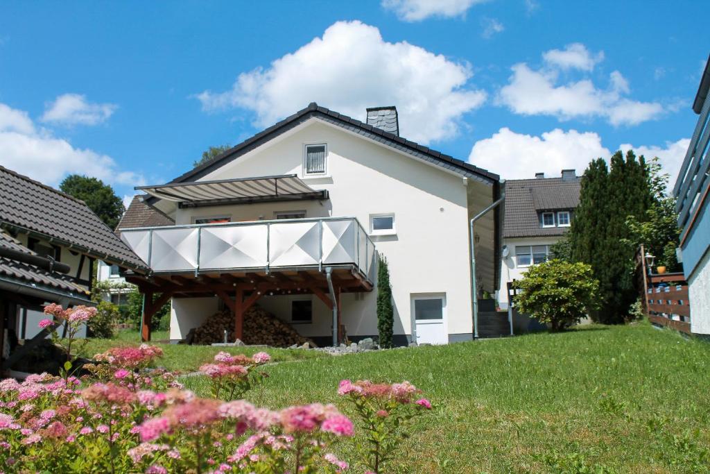 Maison de vacances Ferienhaus Pape 9 Gartenstraße, 57392 Schmallenberg