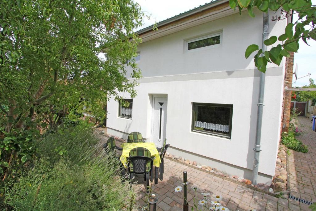 Maison de vacances Ferienhaus Ribnitz FDZ 671 Wortlandstraße 4, 18311 Ribnitz-Damgarten