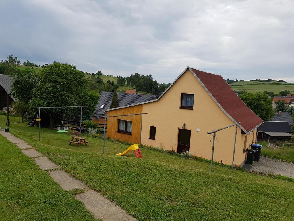 Maison de vacances Ferienhaus Schaffrath Hauptstraße 16 OT Ehrenberg, 01848 Hohnstein