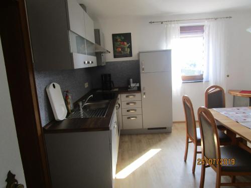 Maison de vacances Ferienhaus Schöne Aussicht Dahlemer Str. 11 Esch