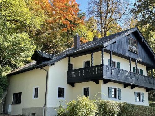 Maison de vacances Ferienhaus Schwalbennest - Chalet direkt an der Donau bei Regensburg Schwalbennest 1 Pentling