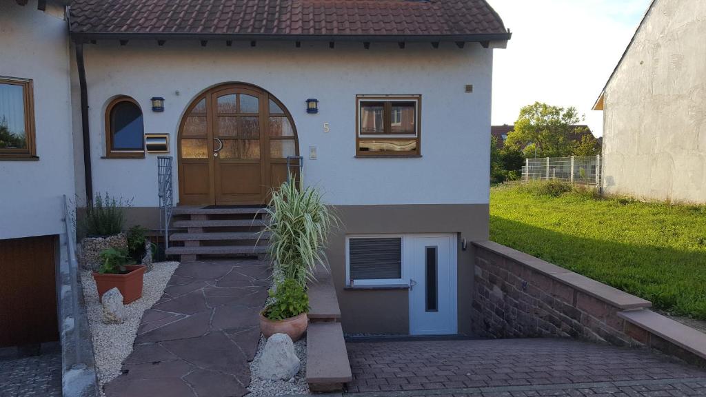 Maison de vacances Ferienhaus Schwörer Erlenweg 5, 79365 Rheinhausen