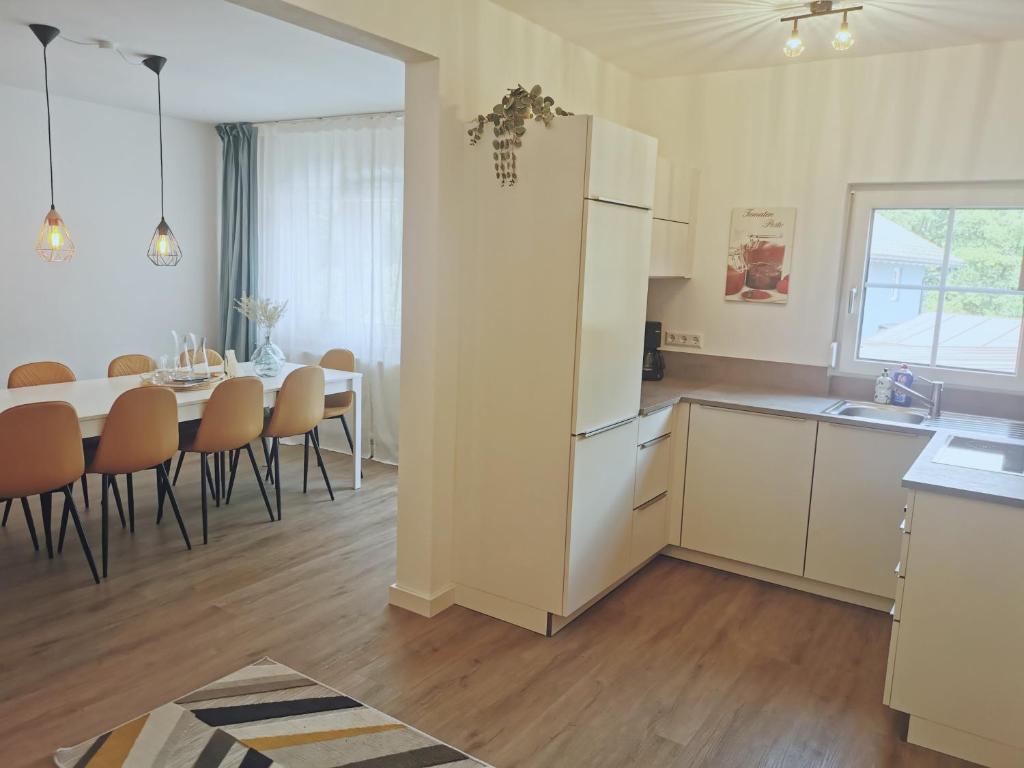 Appartement Ferienhaus Theodor OG 11 Freilassinger Straße, 83410 Laufen