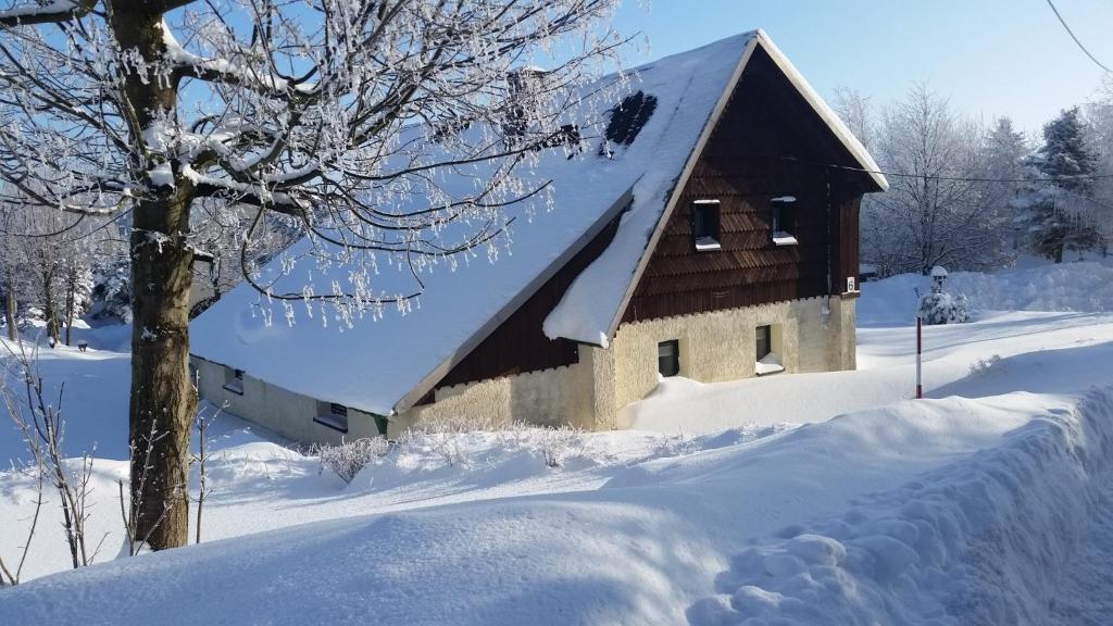 Maison de vacances Ferienhaus Tooren Rosengrundweg 6 Zinnwald-Georgenfeld, 01773 Kurort Altenberg