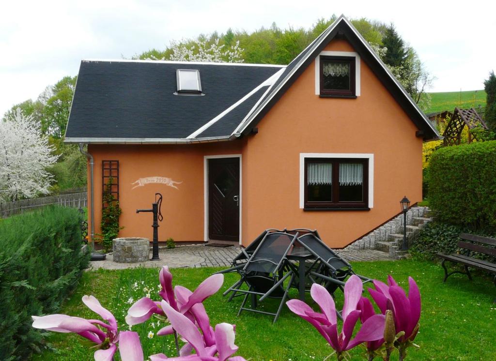 Maison de vacances Ferienhaus Uda Lindenweg 8, 08340 Schwarzenberg