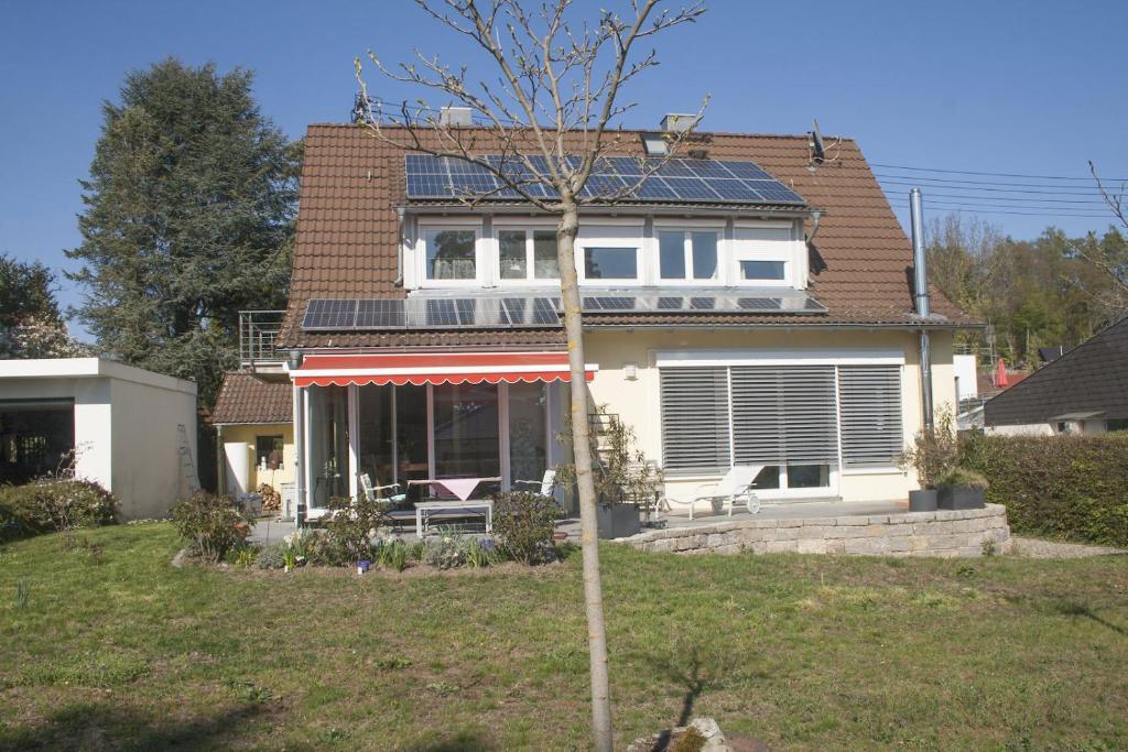 Maison d'hôtes Ferienhaus und Gästezimmer Cleo Bergstraße 47, 88690 Uhldingen-Mühlhofen