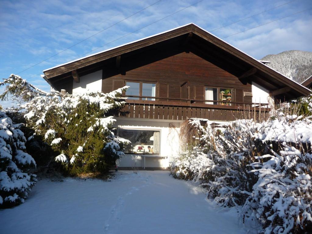 Maison de vacances Ferienhaus Werthmann Am Unteren Rain, 82481 Mittenwald