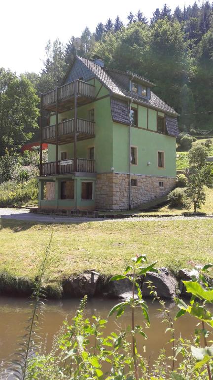 Appartements Ferienhaus zum Kirnitzschtal Ostrauer Berg 1, 01814 Bad Schandau