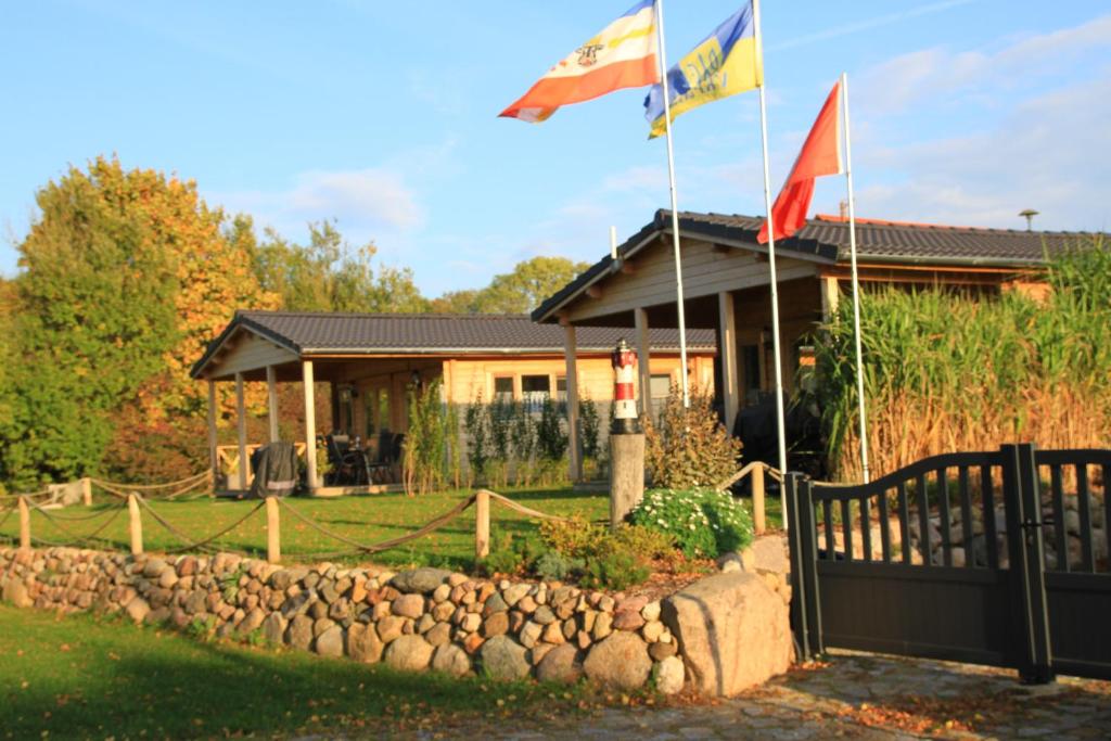 Maison de vacances Ferienhäuser Seeblick 22e Lindenstraße, 19399 Langenhagen