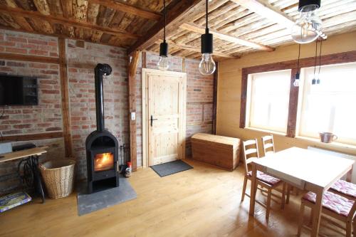 Maison de vacances Ferienhaushälfte Gösselberg Anno Dazumal Gösselberg 24a A Klingenthal