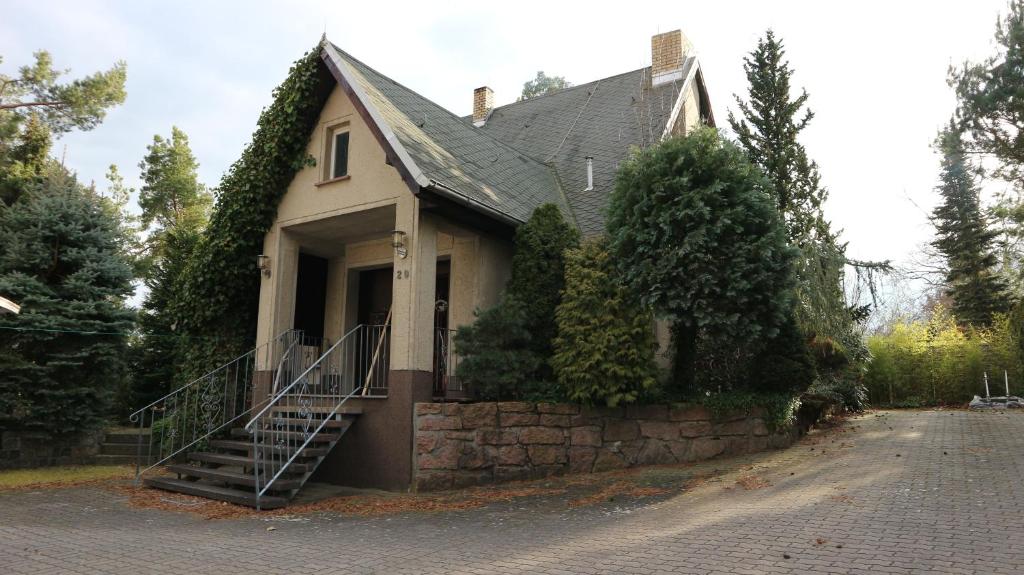 Maison de vacances Ferienhausmit Pool zum Träumen und Entspannen für alle Sinne Schellinberg 20, 06905 Bad Schmiedeberg
