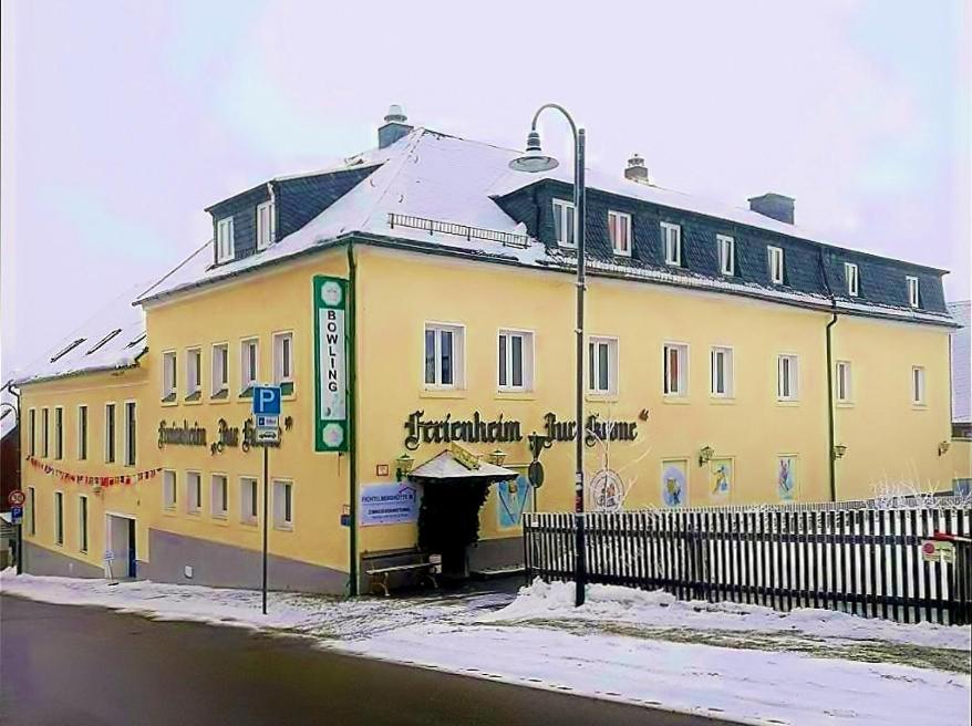 Hôtel Ferienheim \ Annaberger Straße 20, 09484 Kurort Oberwiesenthal