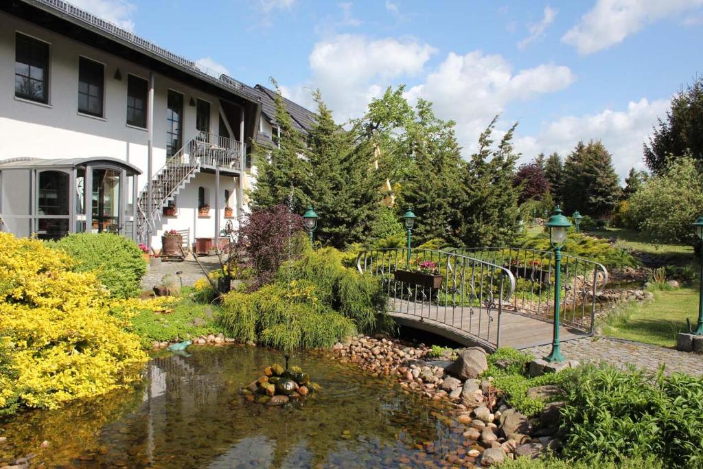 Maison d'hôtes Ferienhof Alte Schmiede Guhlener Dorfstr. 28, 15913 Goyatz-Guhlen