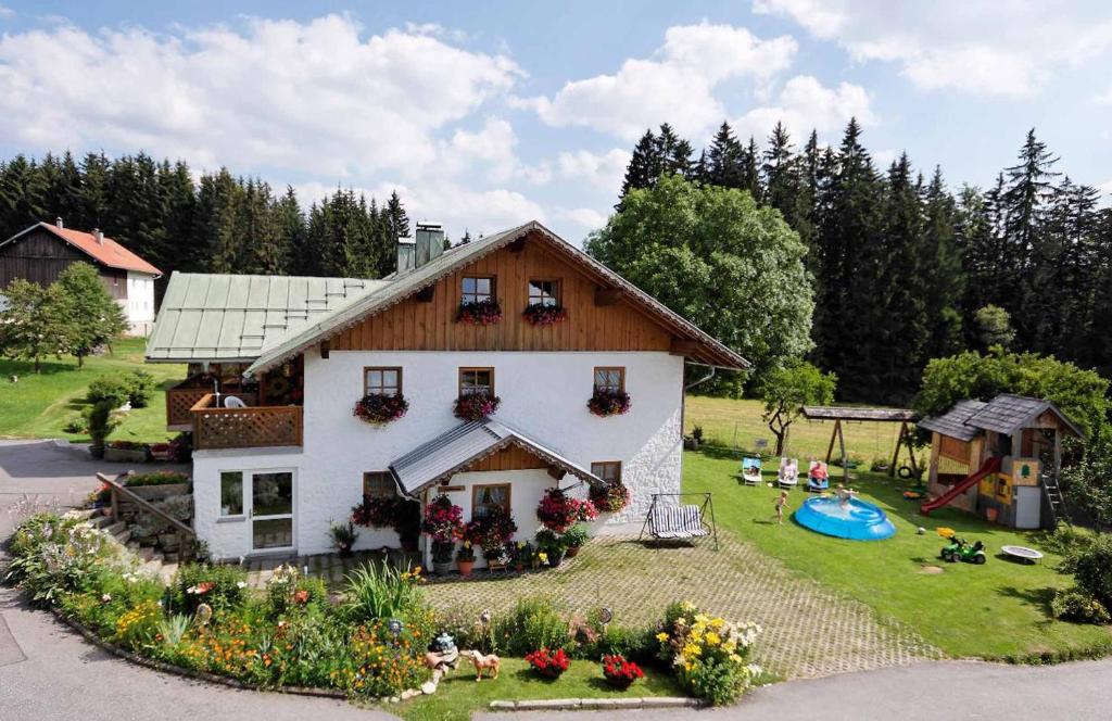 Maison de vacances Ferienhof Degenhart Hochwaldstr. 41, 94151 Mauth