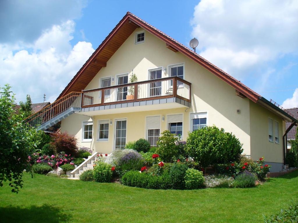 Appartement Ferienhof Handlesbauer Hauptstraße 12, 89364 Rettenbach