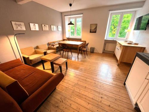 Appartements Ferienlodge von Scotti 5 Moselstraße Neumagen-Dhron