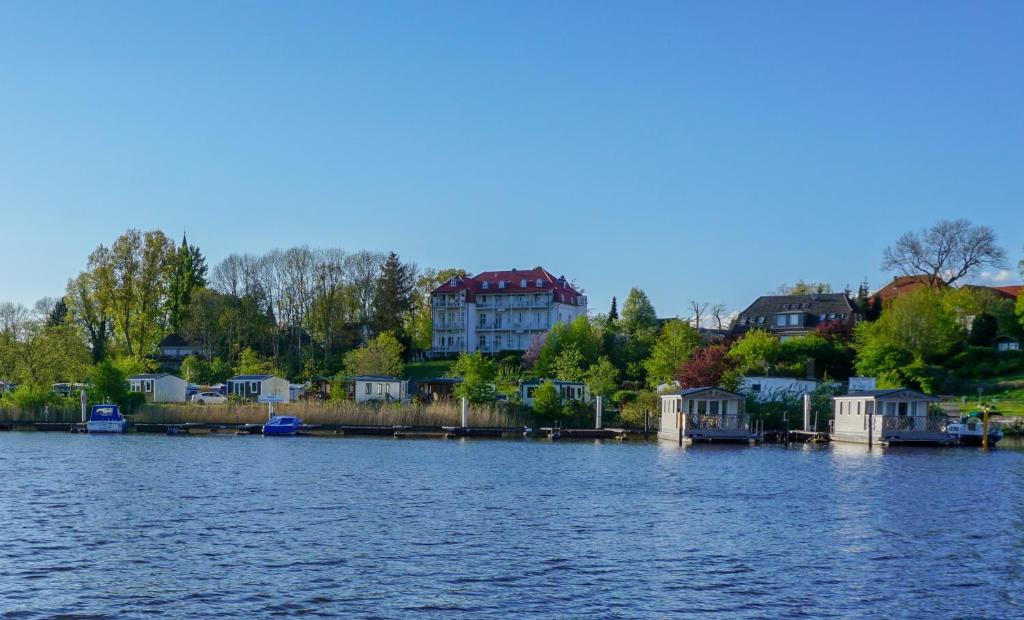 Village vacances Ferienpark Süderstapel Alter Fährweg 1, 25879 Süderstapel