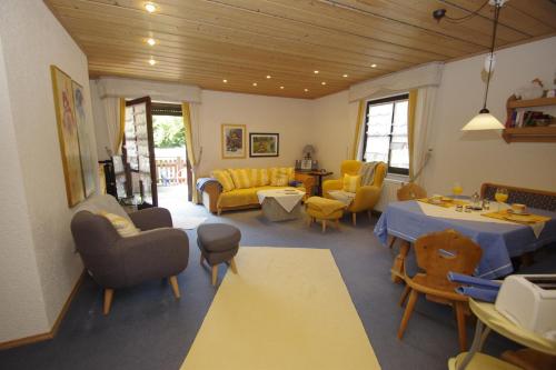 Appartements Ferienstudios Familie Harnier 10 Wasserkuppenstraße Hofbieber