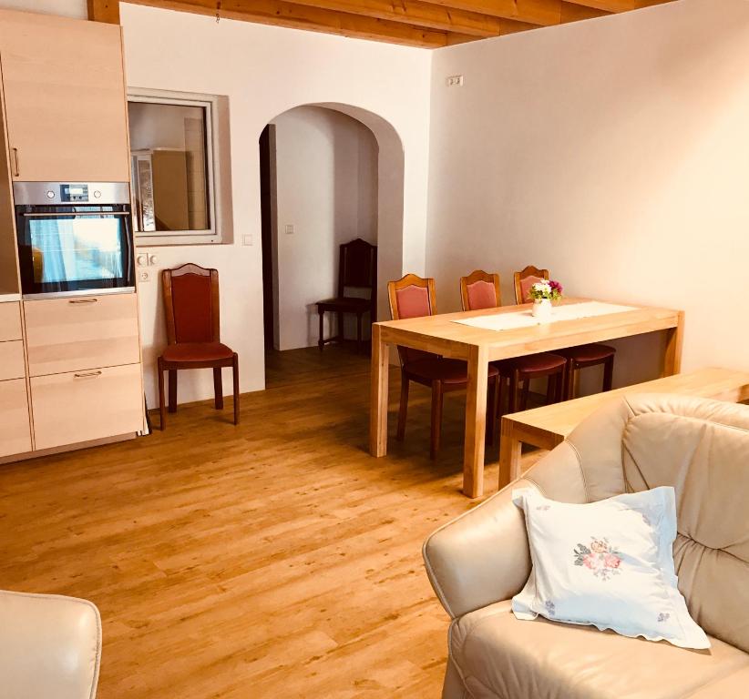 Maison de vacances FerienTurm 10 Lerchenweg, 97996 Niederstetten