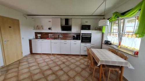Appartement Ferienwohnng Sander Oberer Sandweg 4b Etage, Gebäude, Wohnungsnummer, etc. Halsbrücke