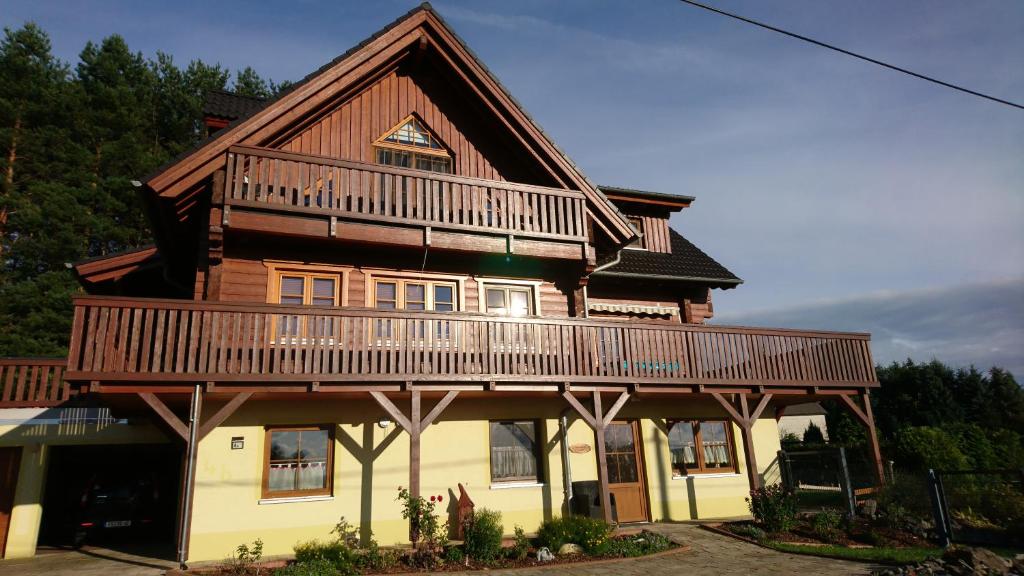 Appartement Ferienwohnng Sander Oberer Sandweg 4b Etage, Gebäude, Wohnungsnummer, etc., 09633 Halsbrücke