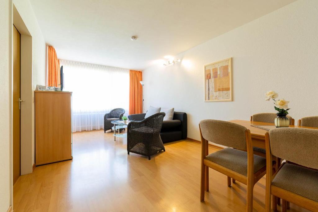 Appartement Ferienwohnpark Immenstaad am Bodensee Zwei-Zimmer-Apartment 49 22 Gehrenbergstr. 50, 88090 Immenstaad am Bodensee