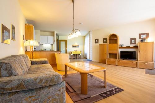 Appartement Ferienwohnpark Immenstaad am Bodensee Zwei-Zimmer-Apartment 53 01 Gehrenbergstr. 50 Immenstaad am Bodensee