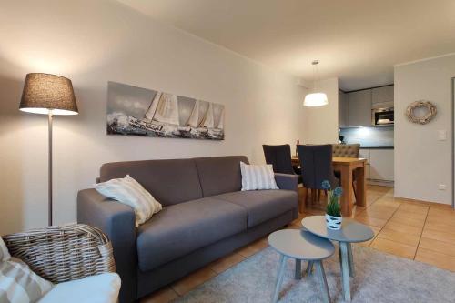 Appartement Ferienwohnung-11-mit-Terrasse-und-Strandkorb-am-Strand-Haus-Hohe-Worth-Duhnen Cuxhavener Straße 41 Cuxhaven