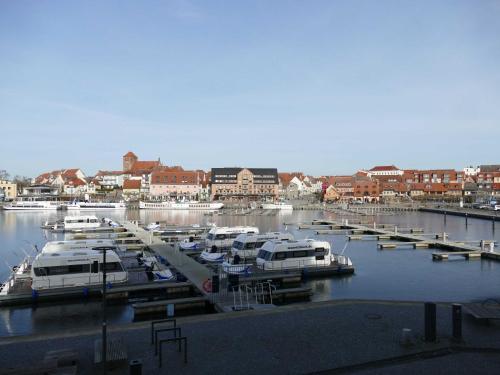 Appartement Ferienwohnung \ Strandstraße 1 Waren