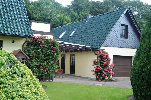 Appartement Ferienwohnung 2 bei Familie Saupe Poggenhof 14a Schaprode
