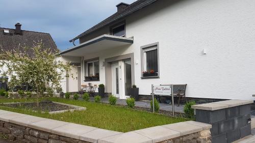 Appartements Ferienwohnung 2 Haus Talblick 5 Talstraße Haus Talblick Valwig