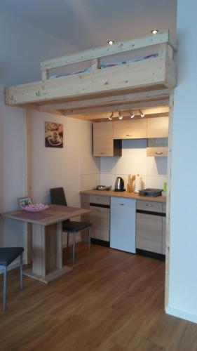 Appartement Ferienwohnung 3 Niemetzstraße 51 Berlin