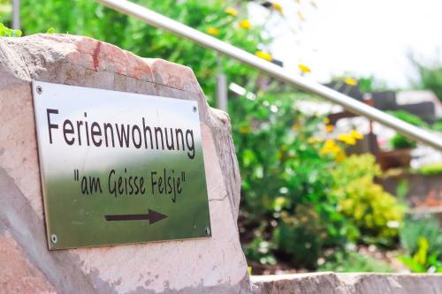 Appartement Ferienwohnung\ 11 Im Talgarten Eingang rechts Kirkel