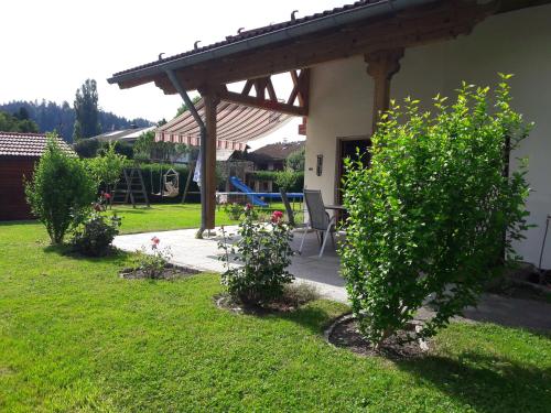 Appartement Ferienwohnung \ Kiem-Pauli-Weg 11 Übersee